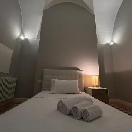 Palatium Schiena Latiano